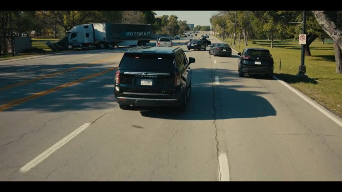Fort Worth’s University Drive appears in “Lioness” season 3, episode 6.